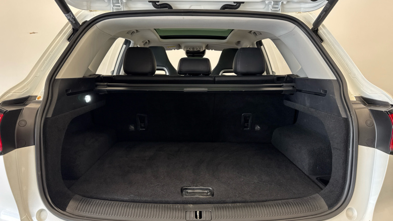 MG Hs 1.5 T-GDI Exclusive 5dr DCT Petrol Hatchback